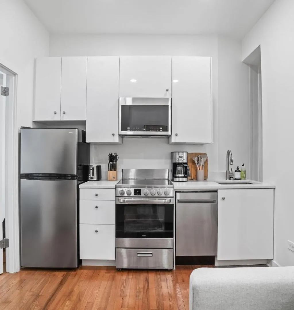 뉴욕 Minimalist Charm 2Br 1Bath 아파트 미국