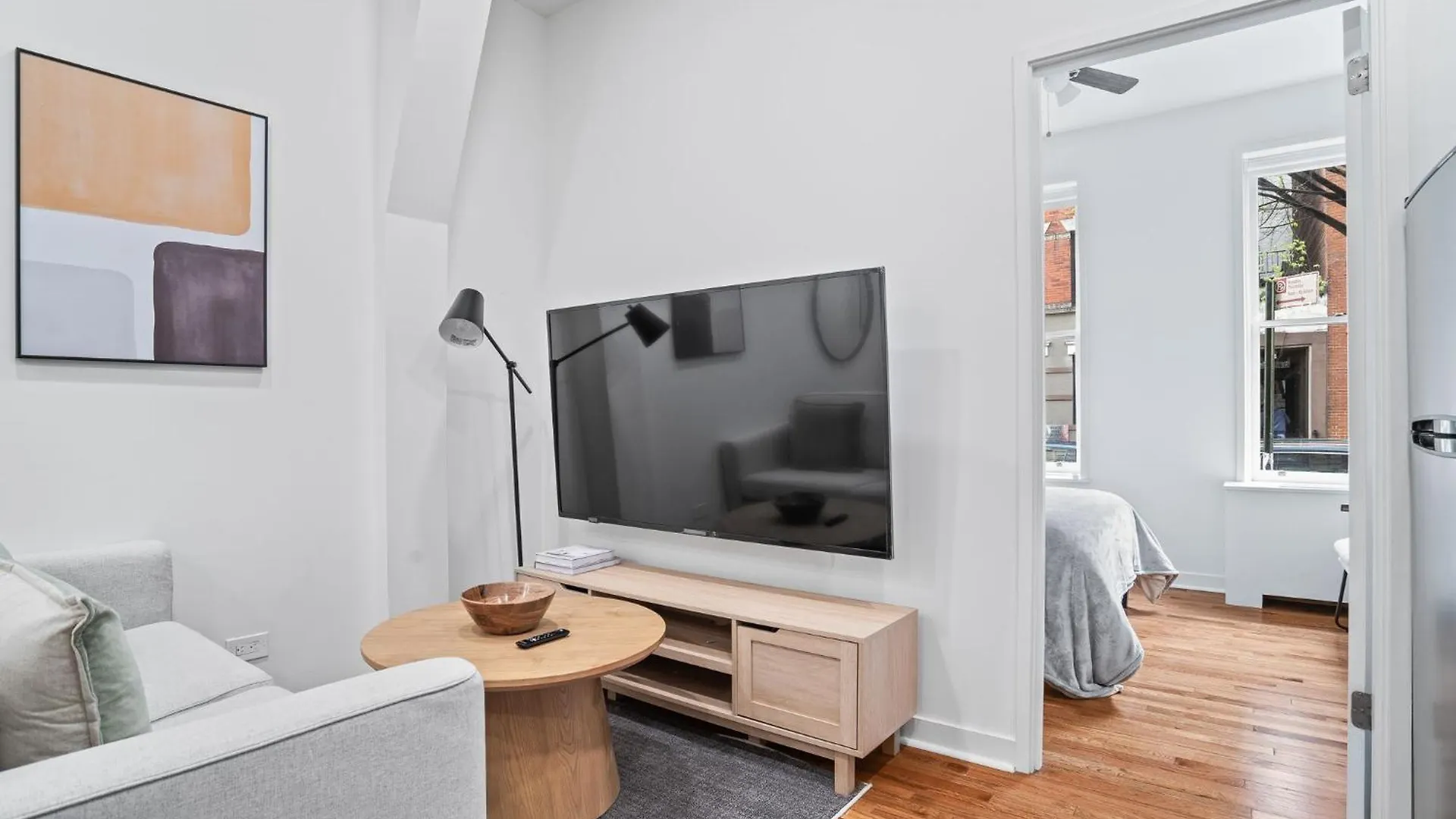 뉴욕 Minimalist Charm 2Br 1Bath 아파트